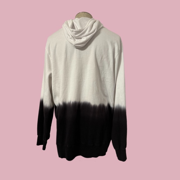 Nightmare Before Christmas Jack Skellington Black & White Hoodie Size 2XL NWT - Picture 5 of 13